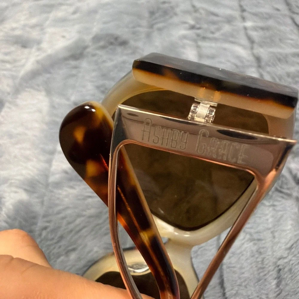 Ashby Grace Oversized Butterfly Sunglasses Tortoise Shell Polarized Brown Lens
